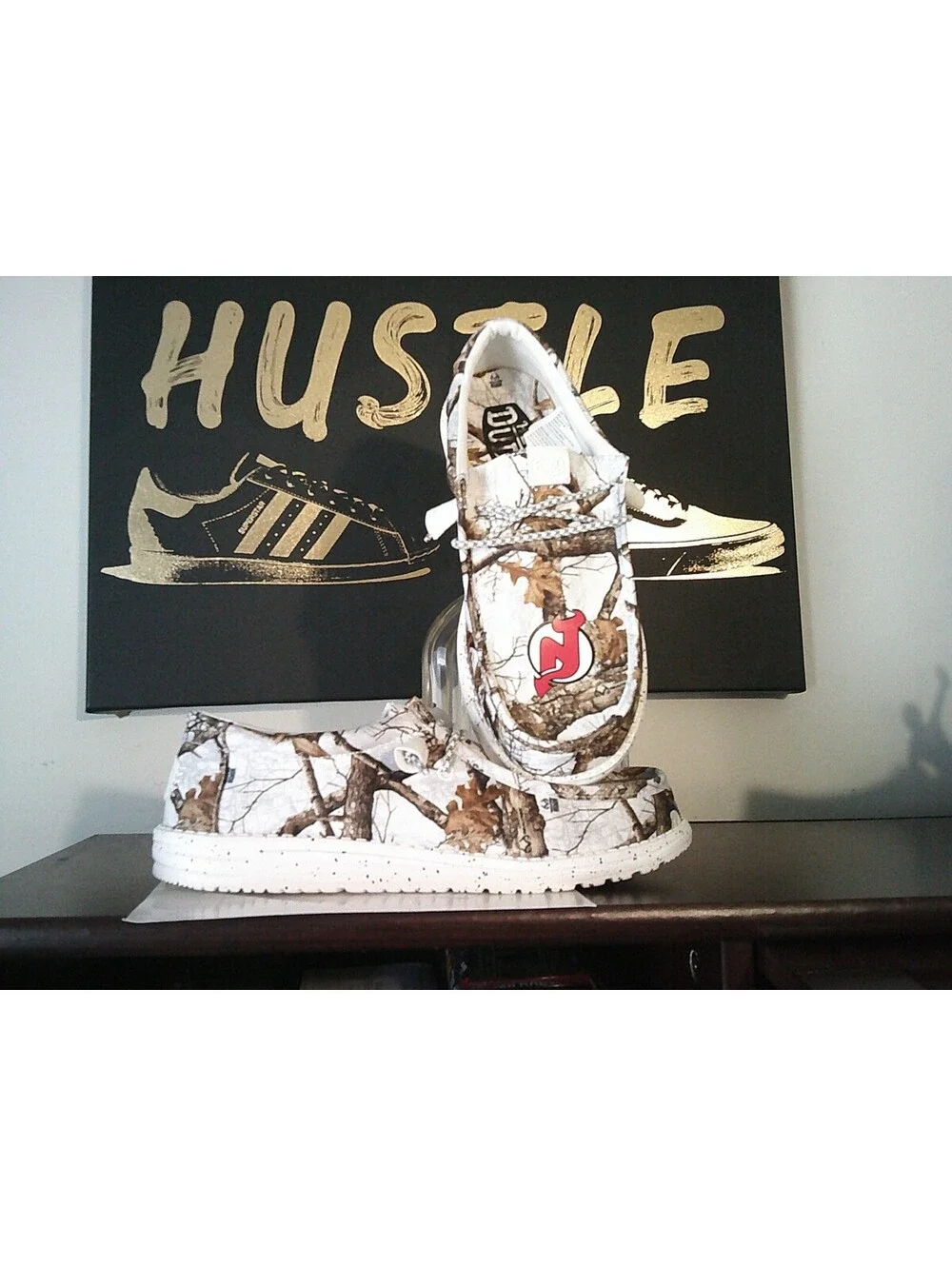 Hey Dudes Shoes Mens Size  11 Realtree New Jersey Devils
